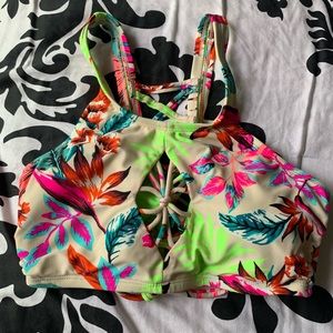 Modest & Comfortable Bikini Top